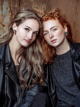 Indlæs billede til gallerivisning Big Wings Confetti & Golden Glitter - ørestikker