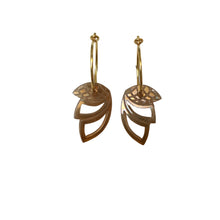 Indlæs billede til gallerivisning Shades-creol med Golden Caramel-vedhæng